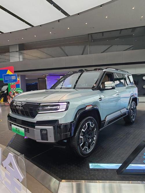 成都15比亚迪方程豹硬派越野的爆款，英菲尼迪35周年与你共成长